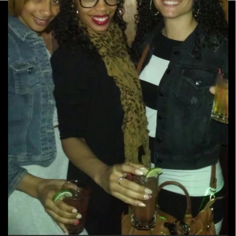 Meet your Posher, Ali R - Picture 11 of 17